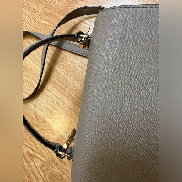 Tory Burch Robinson Purse Gray - Picture 4 of 7
